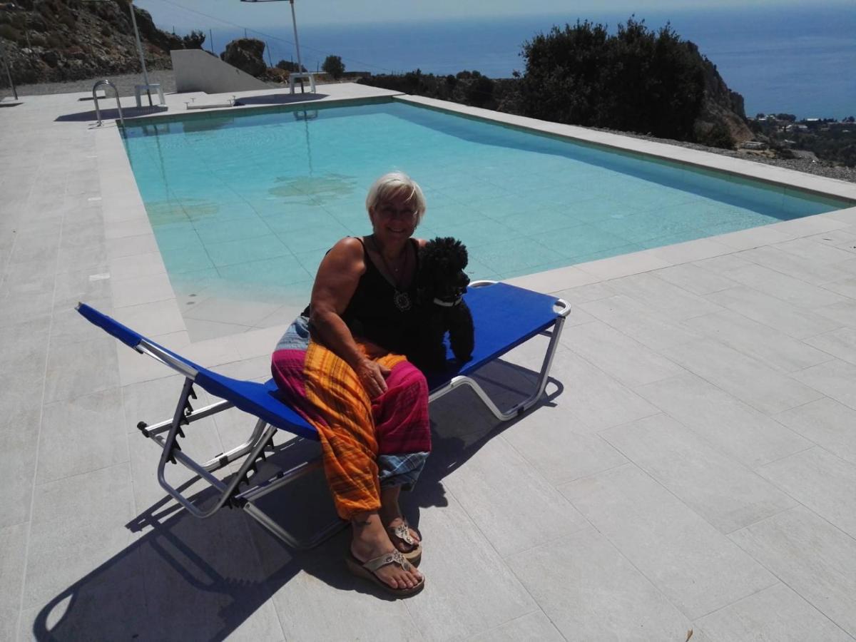 Bouganville Bed & Breakfast Stegna Archangelos  Esterno foto